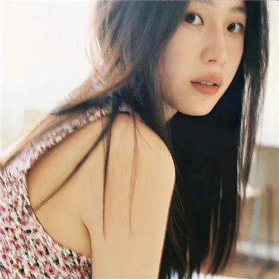 纸板屋女孩